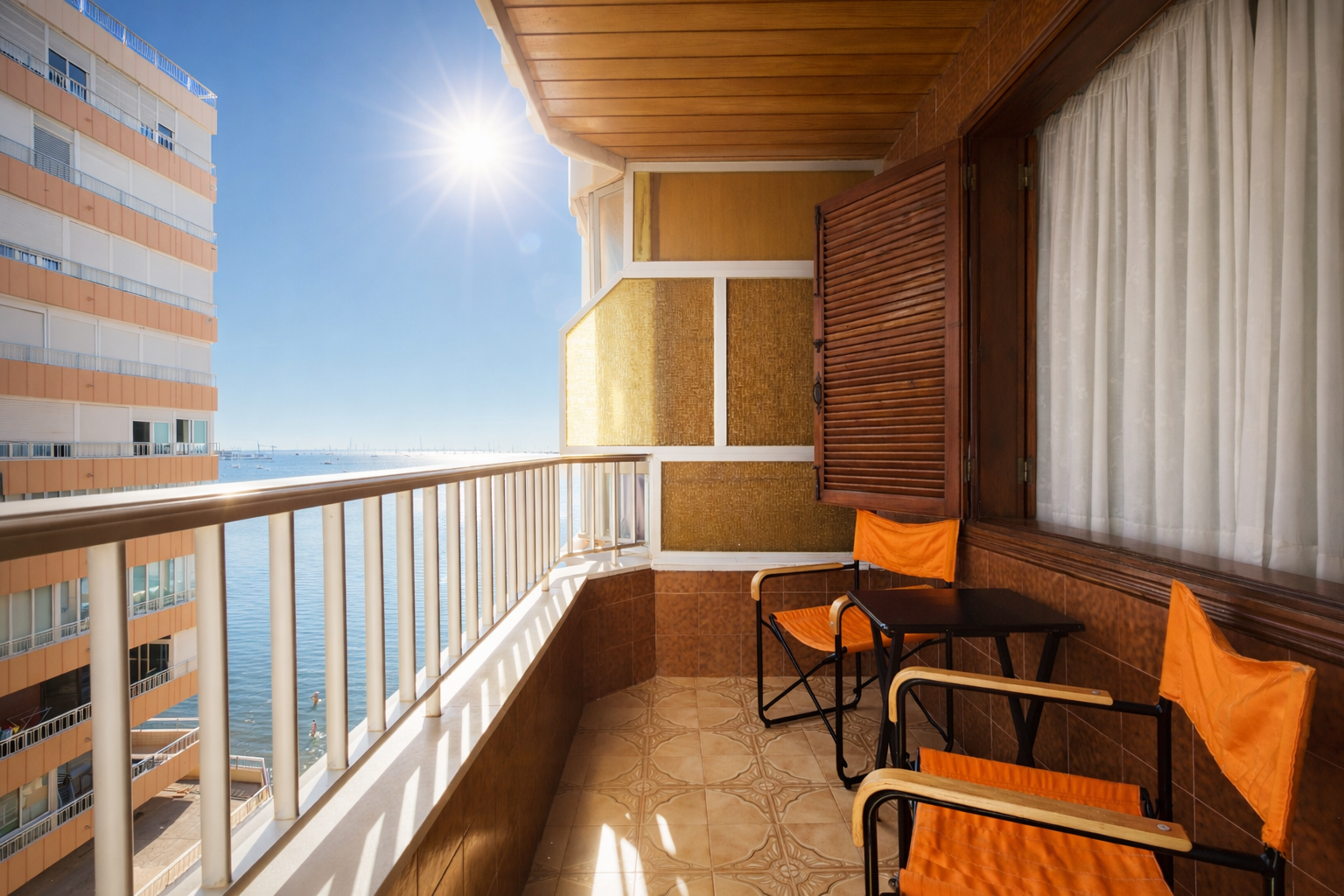 For sale - 3 Bedroom 2 Bathroom Apartment in Torrevieja - Costa Blanca  - Alicante