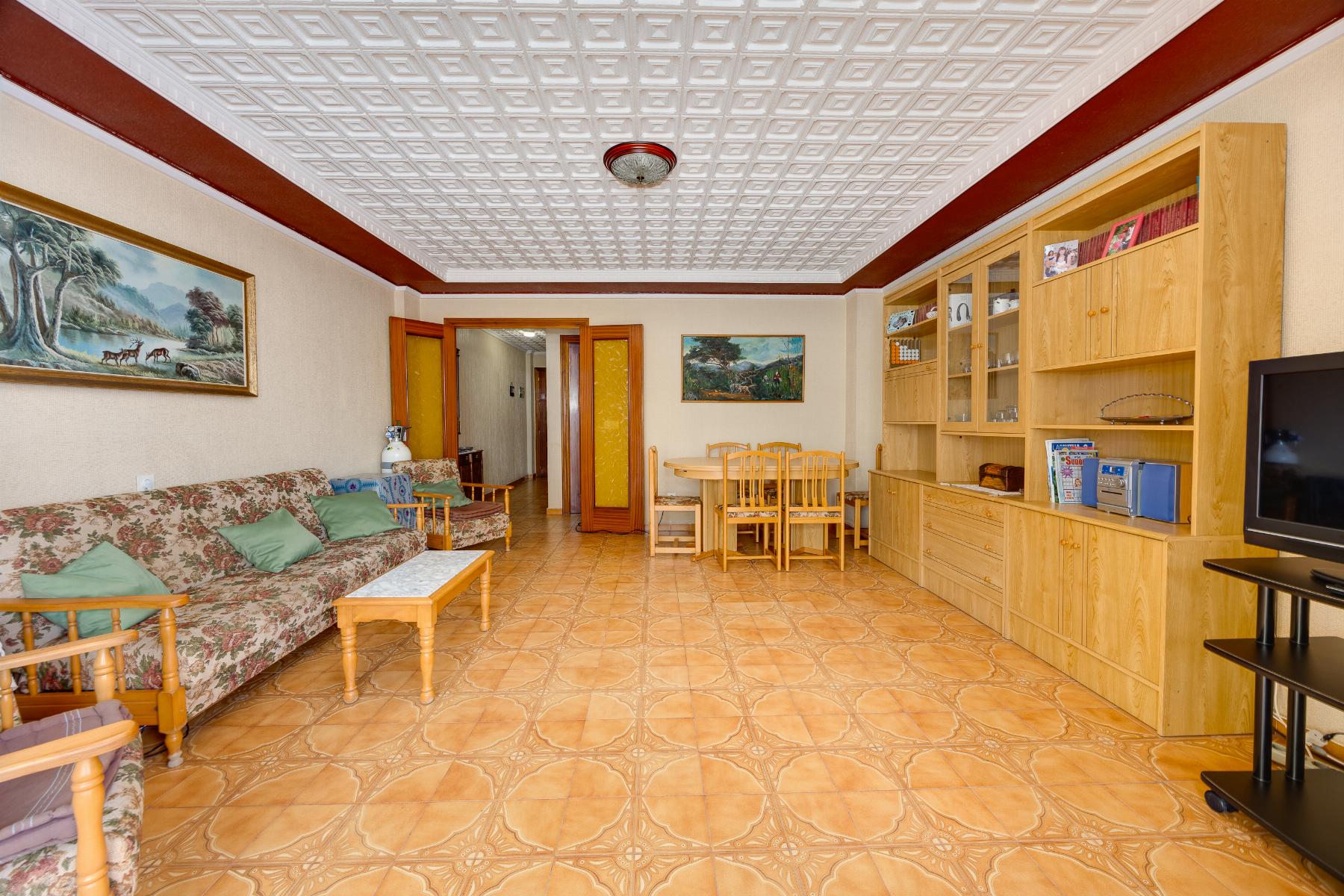 For sale - 3 Bedroom 2 Bathroom Apartment in Torrevieja - Costa Blanca  - Alicante