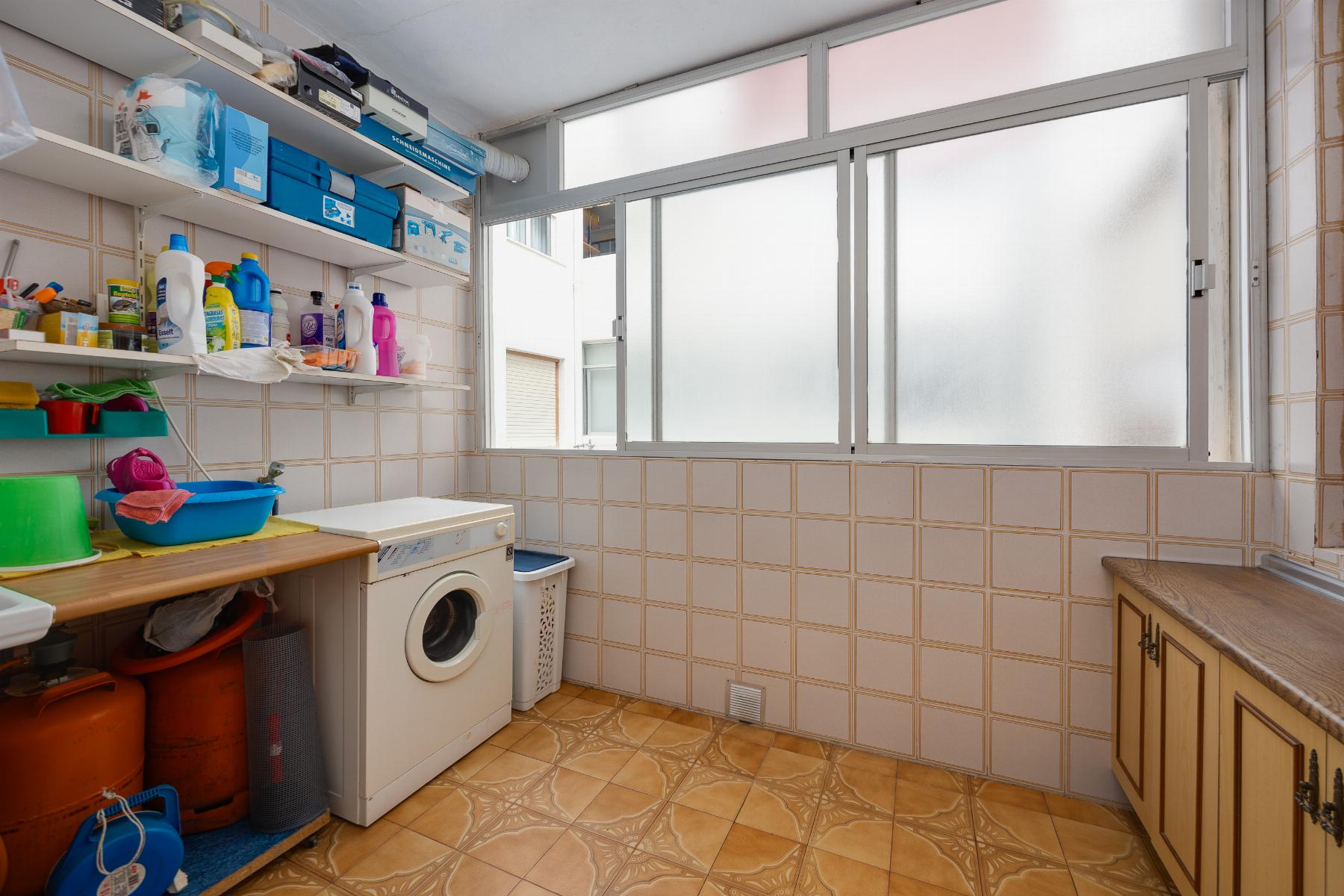 For sale - 3 Bedroom 2 Bathroom Apartment in Torrevieja - Costa Blanca  - Alicante