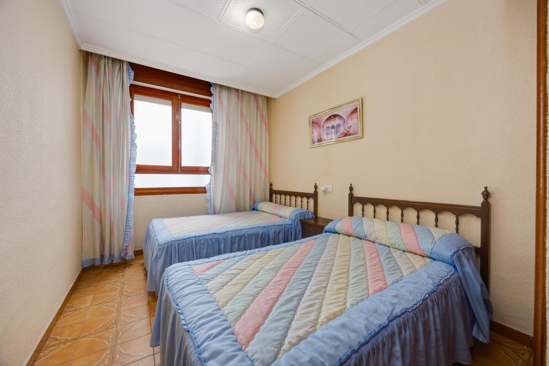 For sale - 3 Bedroom 2 Bathroom Apartment in Torrevieja - Costa Blanca  - Alicante