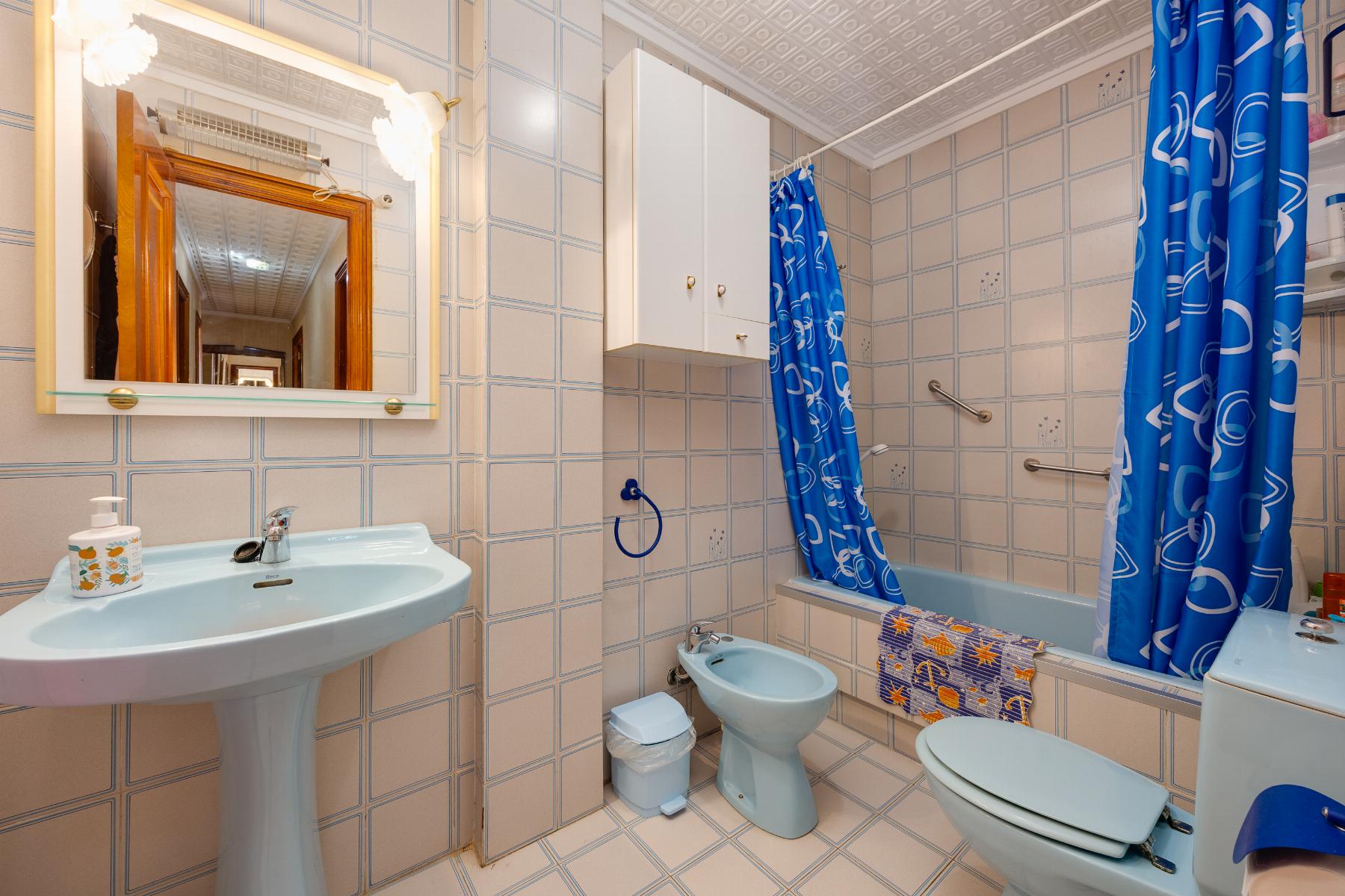 For sale - 3 Bedroom 2 Bathroom Apartment in Torrevieja - Costa Blanca  - Alicante