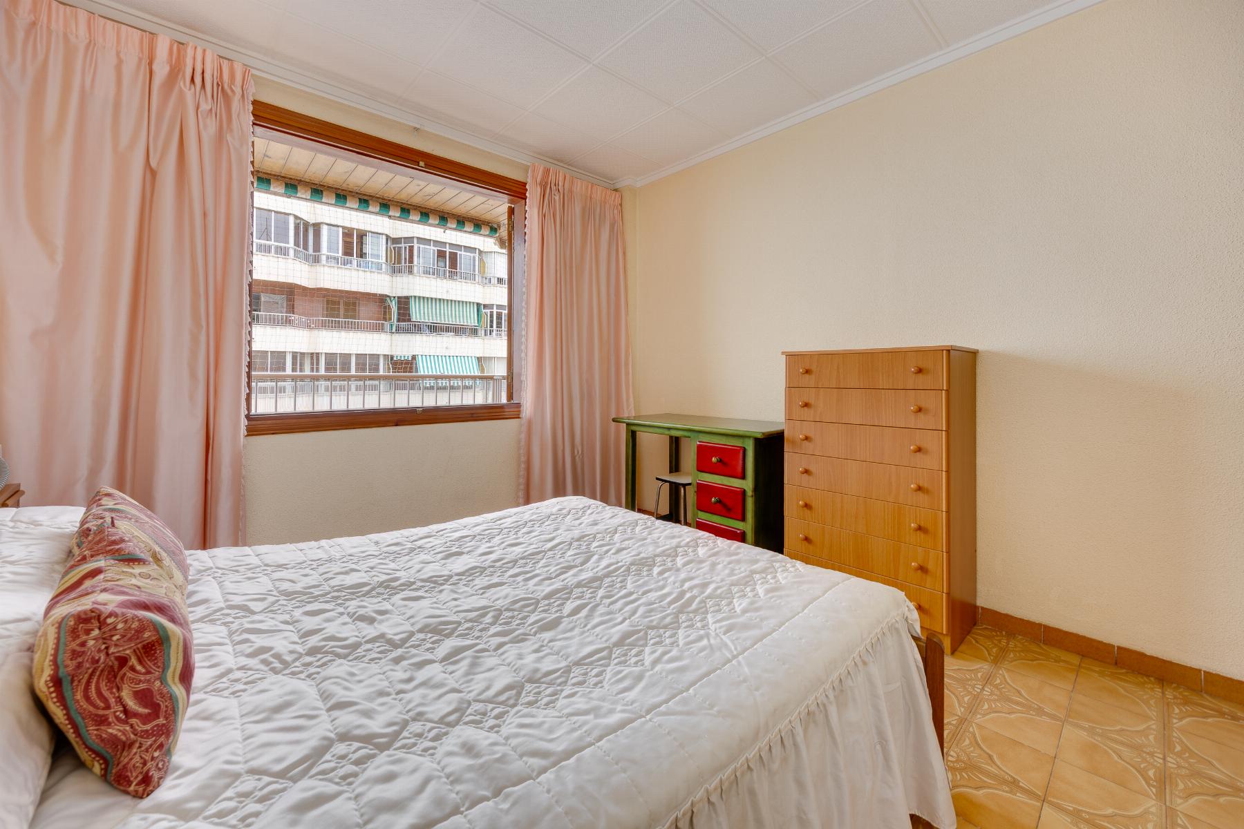 For sale - 3 Bedroom 2 Bathroom Apartment in Torrevieja - Costa Blanca  - Alicante