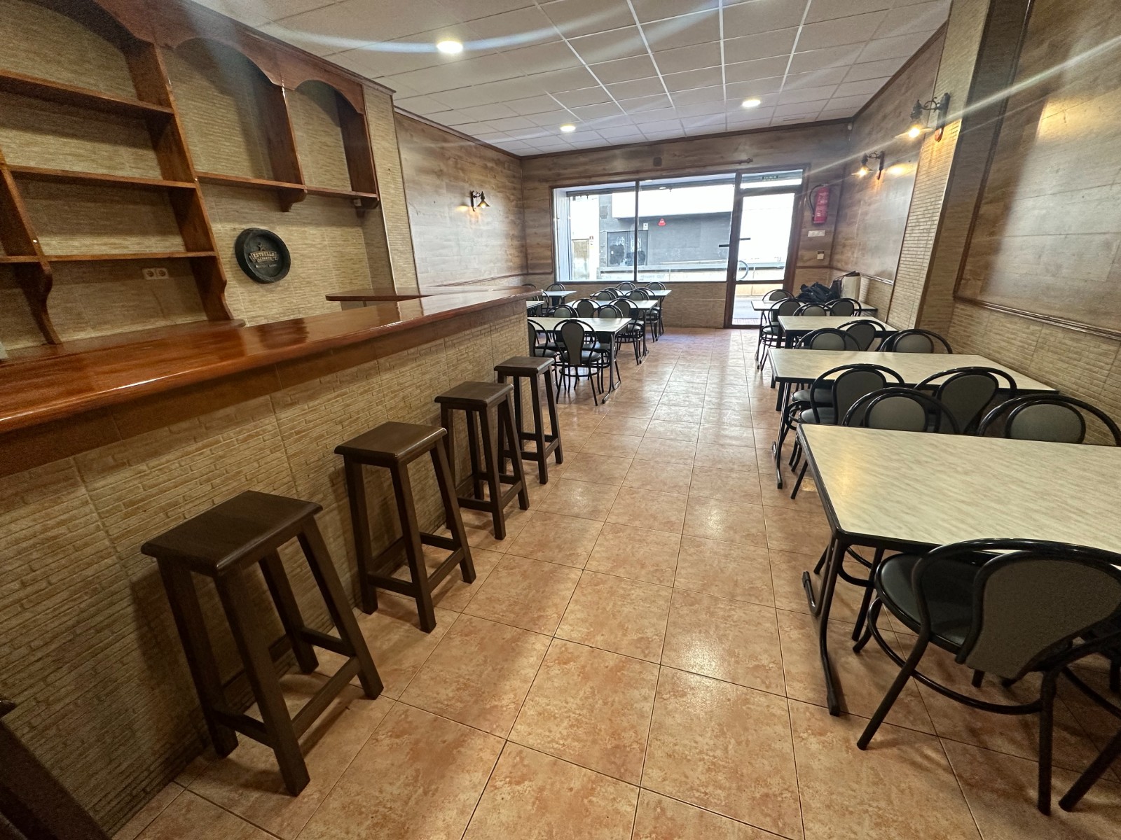 For sale - 1 Bedroom 2 Bathroom Business premises in Torrevieja - Torrevieja  - -