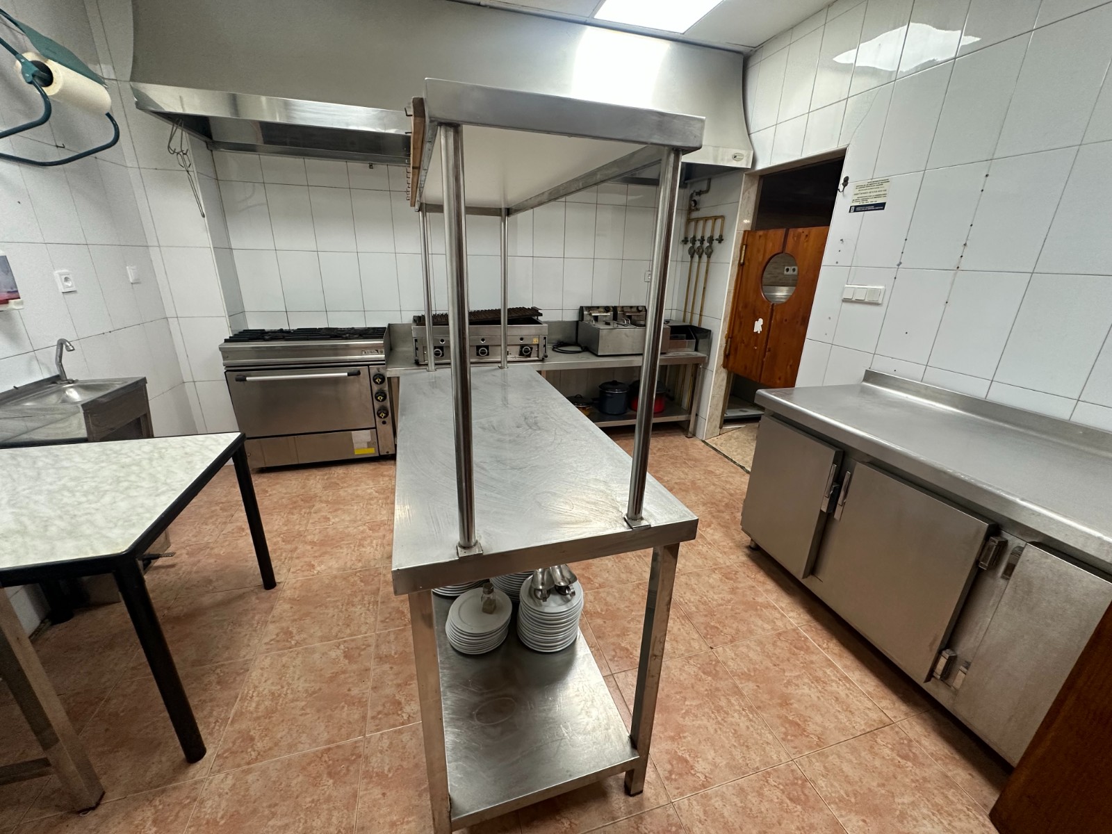 For sale - 1 Bedroom 2 Bathroom Business premises in Torrevieja - Torrevieja  - -