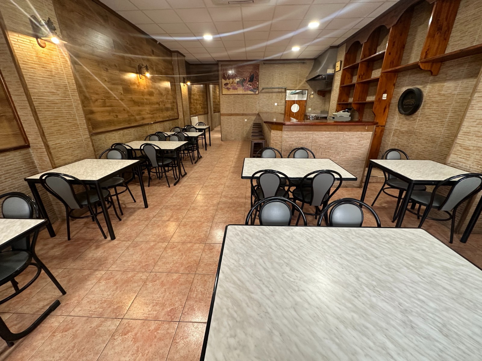 For sale - 1 Bedroom 2 Bathroom Business premises in Torrevieja - Torrevieja  - -