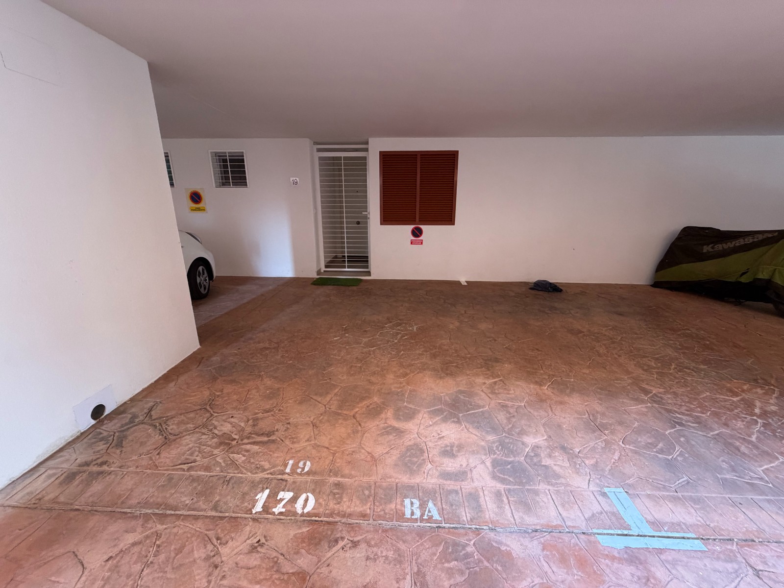 For sale - 3 Bedroom 2 Bathroom Apartment in Orihuela Costa - Playa Flamenca  - -