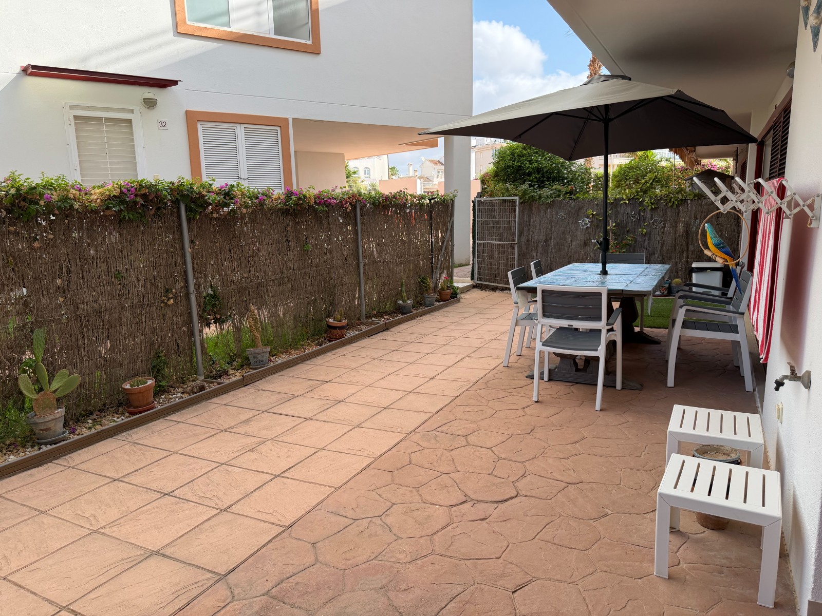 For sale - 3 Bedroom 2 Bathroom Apartment in Orihuela Costa - Playa Flamenca  - -