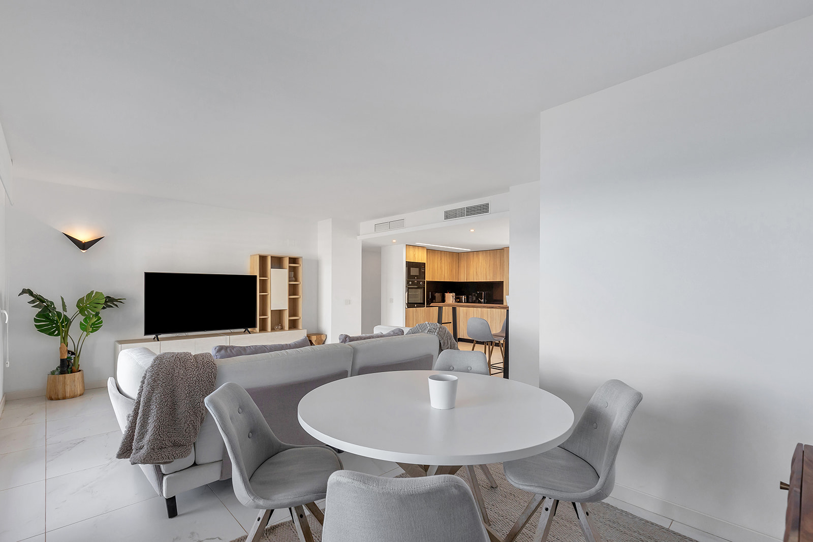 For sale - 2 Bedroom 2 Bathroom Apartment in Torrevieja - Punta Prima  - Alicante