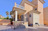 79-6525/80947, 4 Bedroom 2 Bathroom Villa in Los Altos