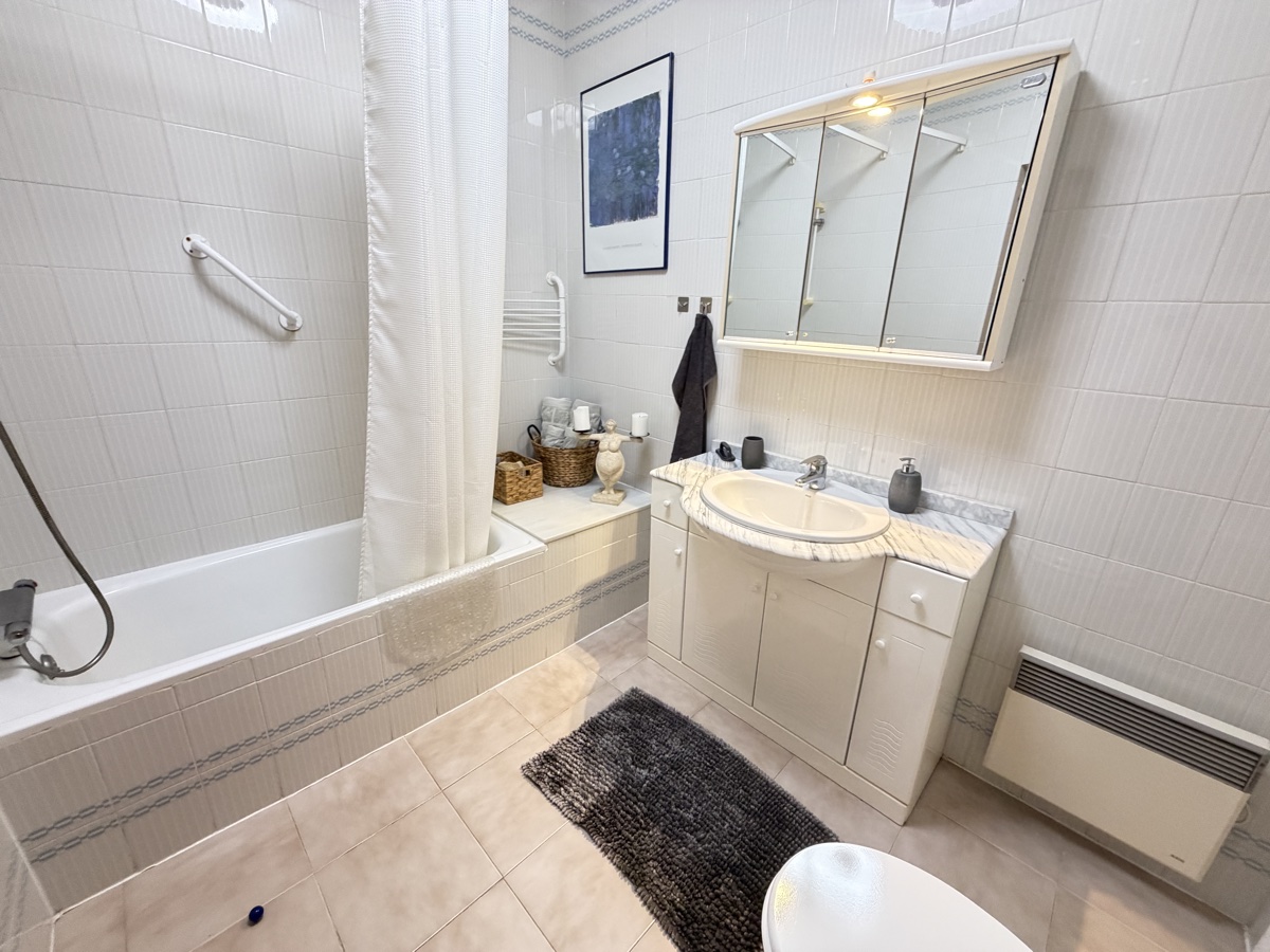 For sale - 3 Bedroom 3 Bathroom Bungalow in San Luis - , San Luis, Alicante, Spain - Alicante