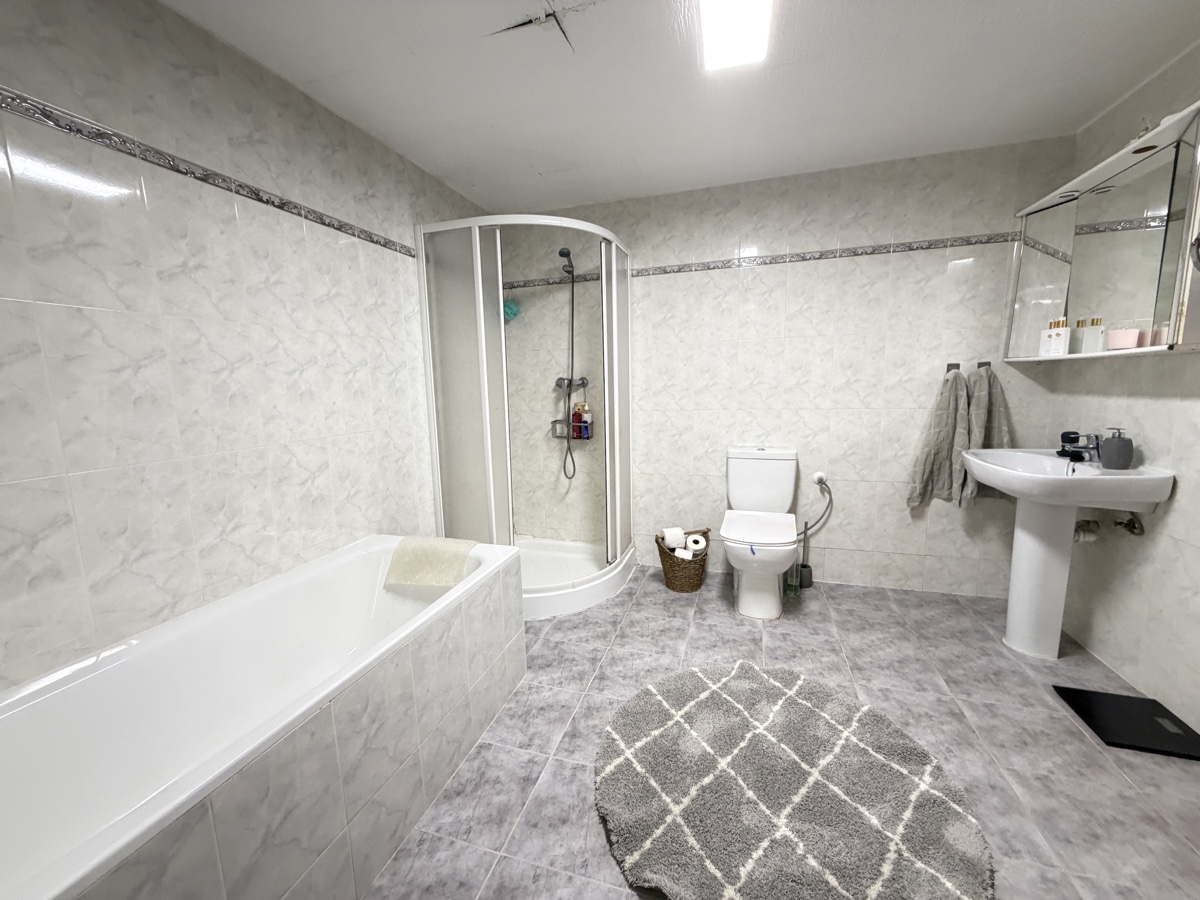 For sale - 3 Bedroom 3 Bathroom Bungalow in San Luis - , San Luis, Alicante, Spain - Alicante