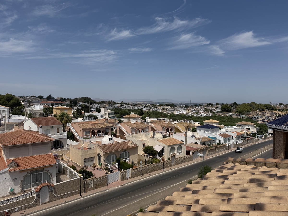 For sale - 2 Bedroom 1 Bathroom Apartment in Villamartin - , Villamartin, Alicante, Spain - Alicante