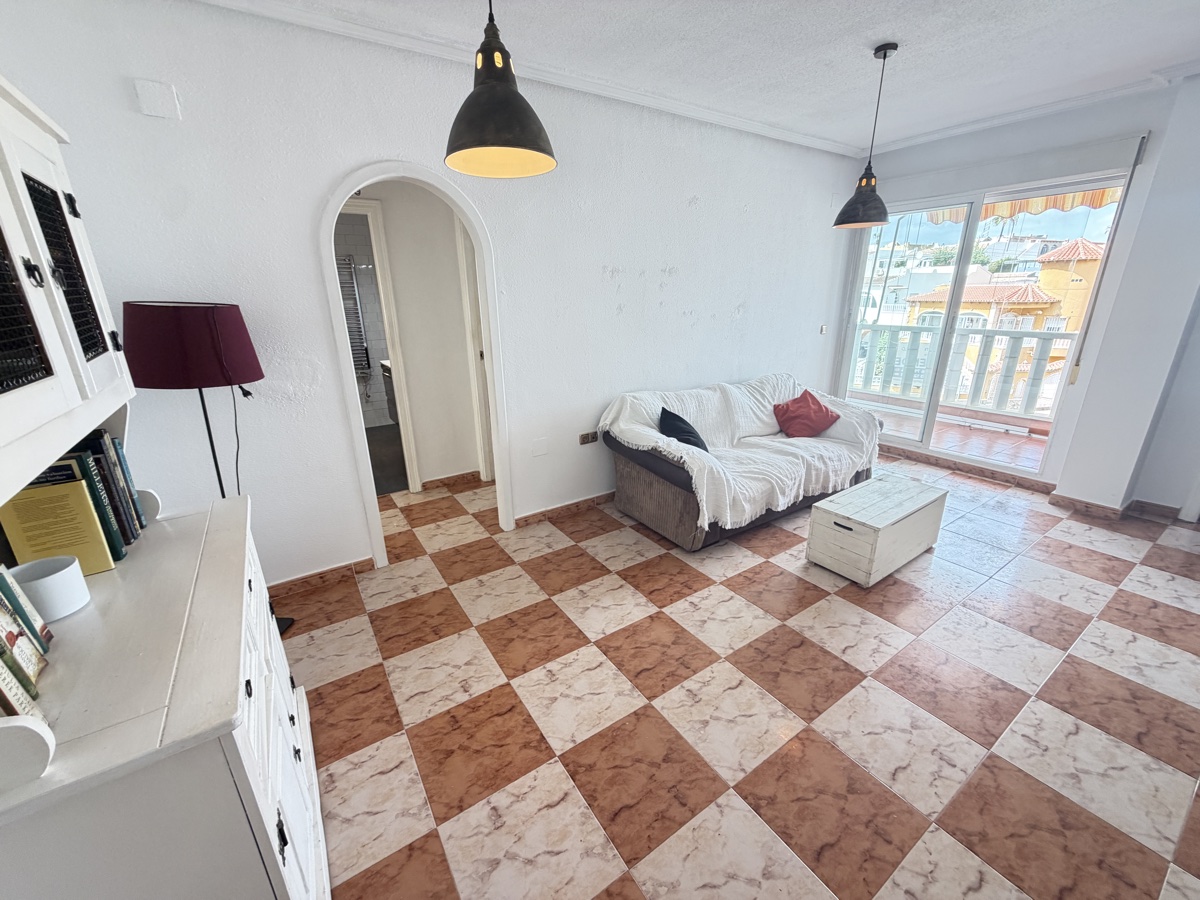 For sale - 2 Bedroom 1 Bathroom Apartment in Villamartin - , Villamartin, Alicante, Spain - Alicante