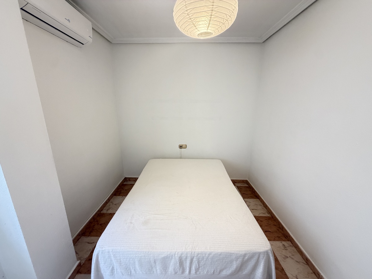 For sale - 2 Bedroom 1 Bathroom Apartment in Villamartin - , Villamartin, Alicante, Spain - Alicante