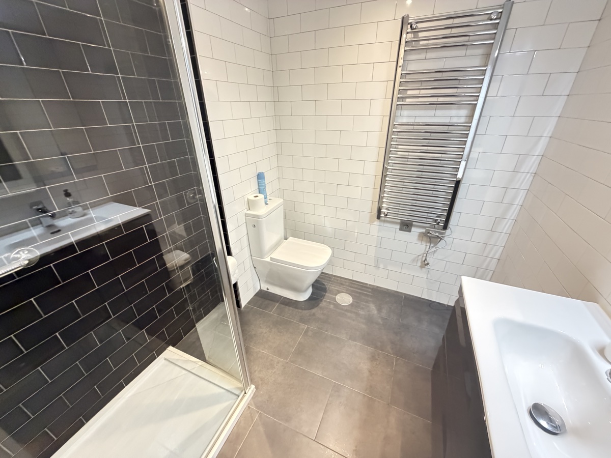For sale - 2 Bedroom 1 Bathroom Apartment in Villamartin - , Villamartin, Alicante, Spain - Alicante