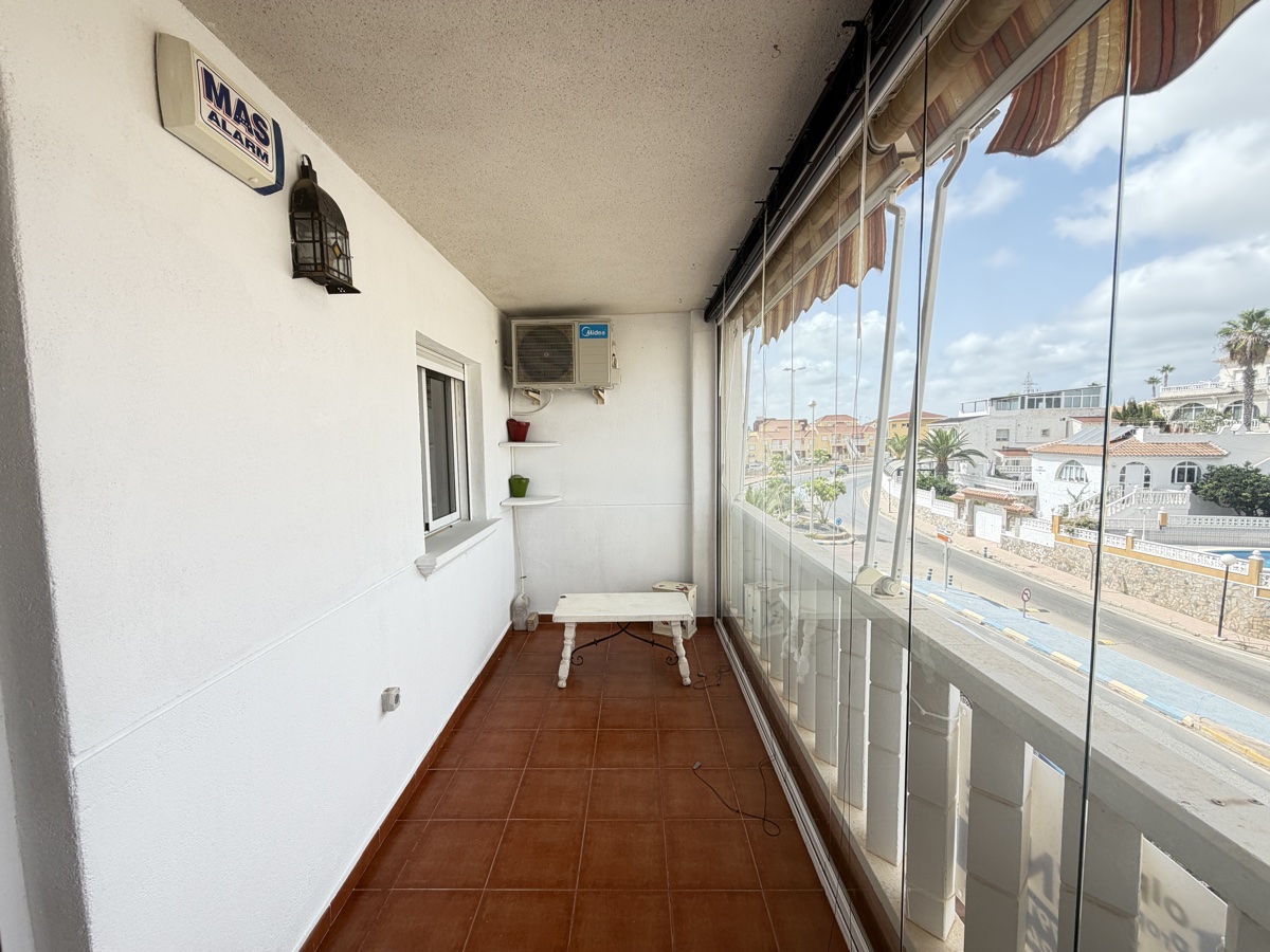 For sale - 2 Bedroom 1 Bathroom Apartment in Villamartin - , Villamartin, Alicante, Spain - Alicante