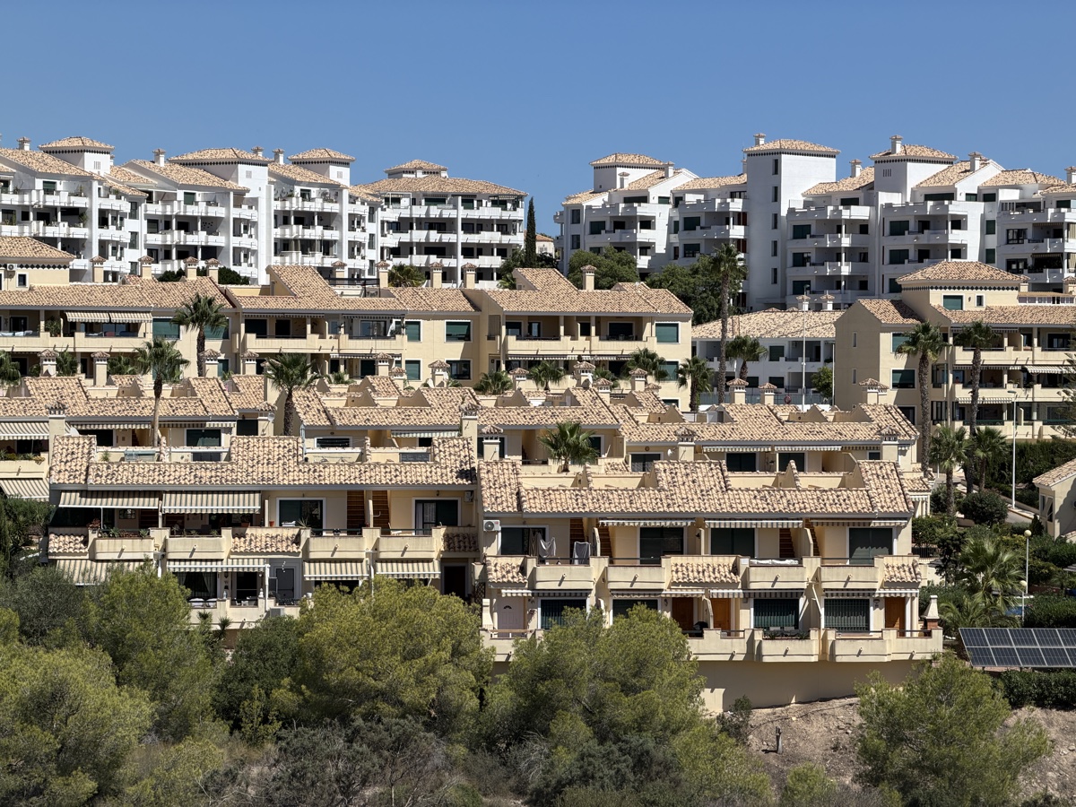 For sale - 2 Bedroom 2 Bathroom Townhouse in Campoamor Golf, Villamartin - , Campoamor Golf, Alicante, Spain - Alicante