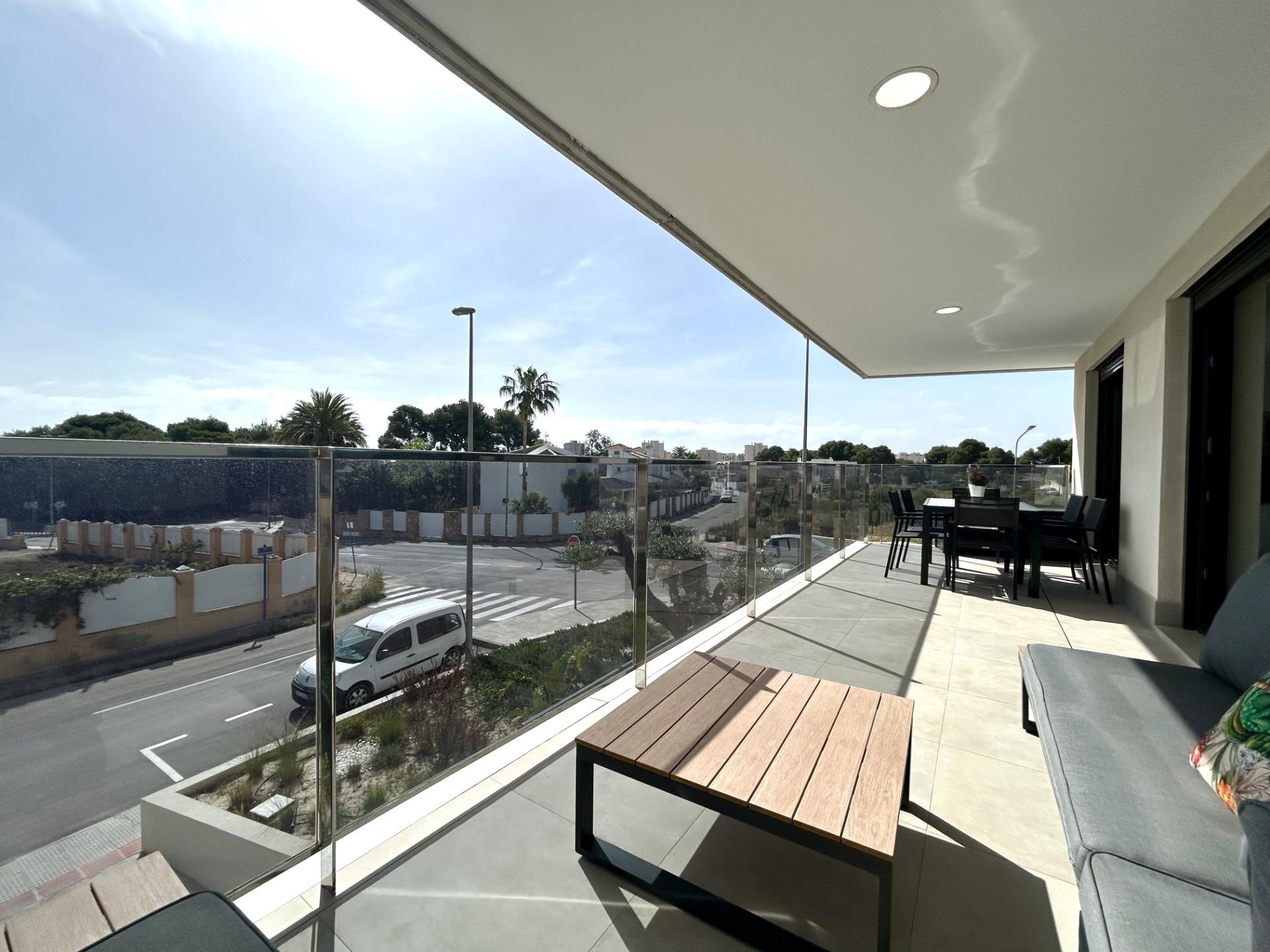 For sale - 2 Bedroom 2 Bathroom Apartment in Dehesa de campoamor - Campoamor  - Alicante
