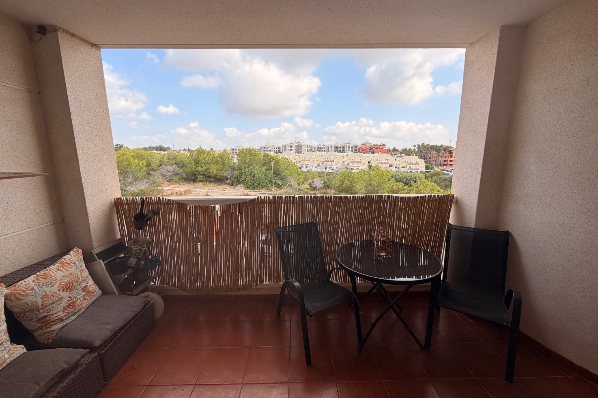 For sale - 2 Bedroom 1 Bathroom Apartment in Orihuela Costa - Villamartín-Las Filipinas  - Alicante