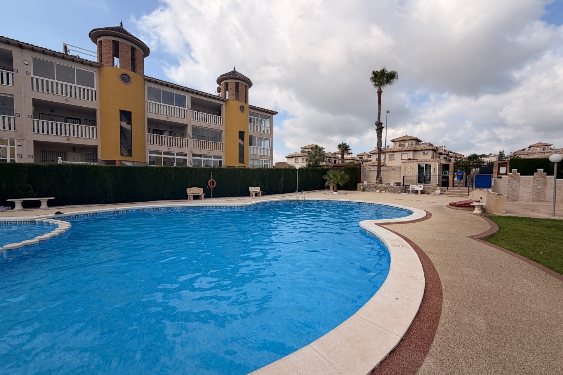 For sale - 2 Bedroom 1 Bathroom Apartment in Orihuela Costa - Villamartín-Las Filipinas  - Alicante