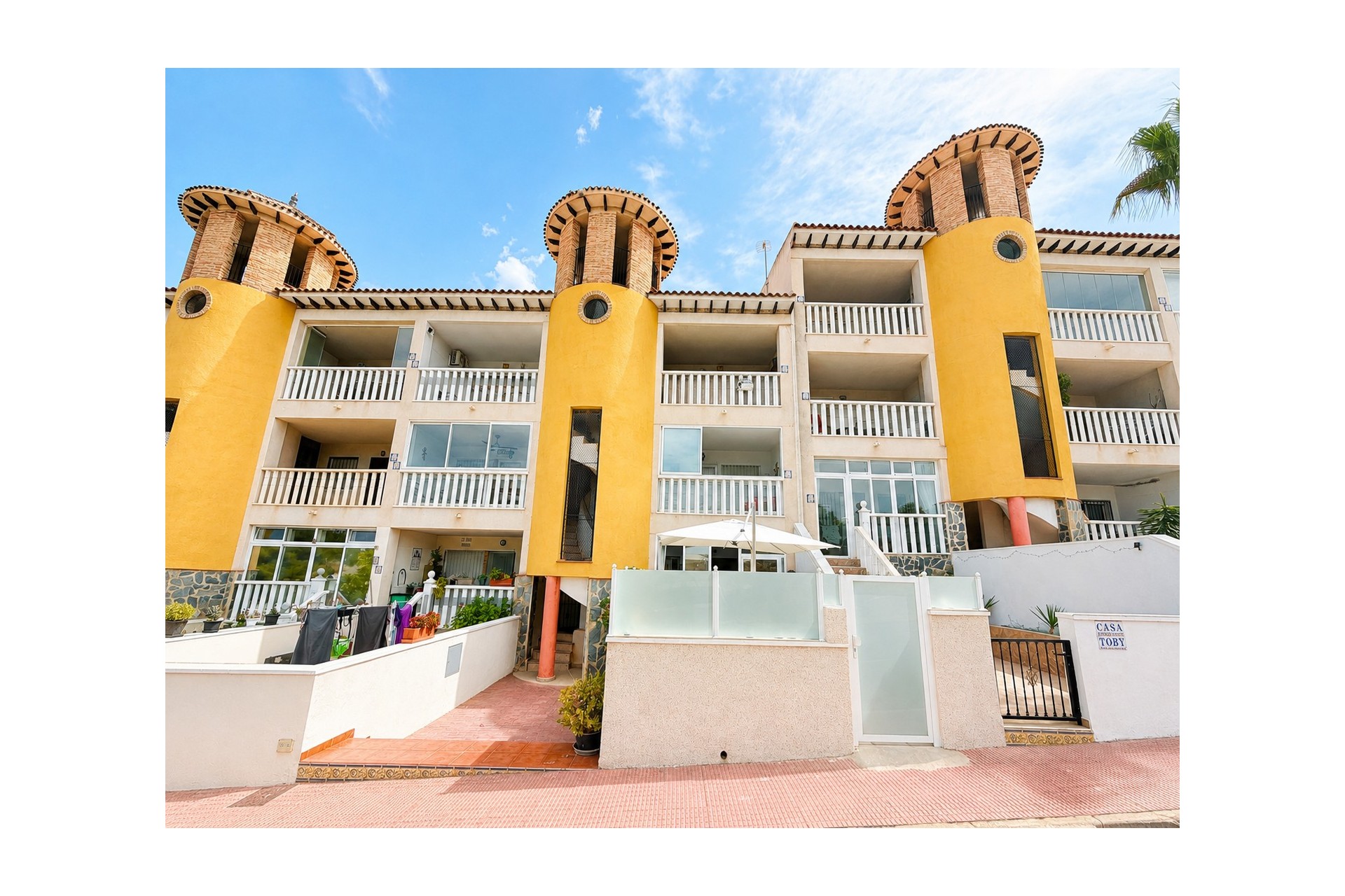 For sale - 2 Bedroom 1 Bathroom Apartment in Orihuela Costa - Villamartín-Las Filipinas  - Alicante
