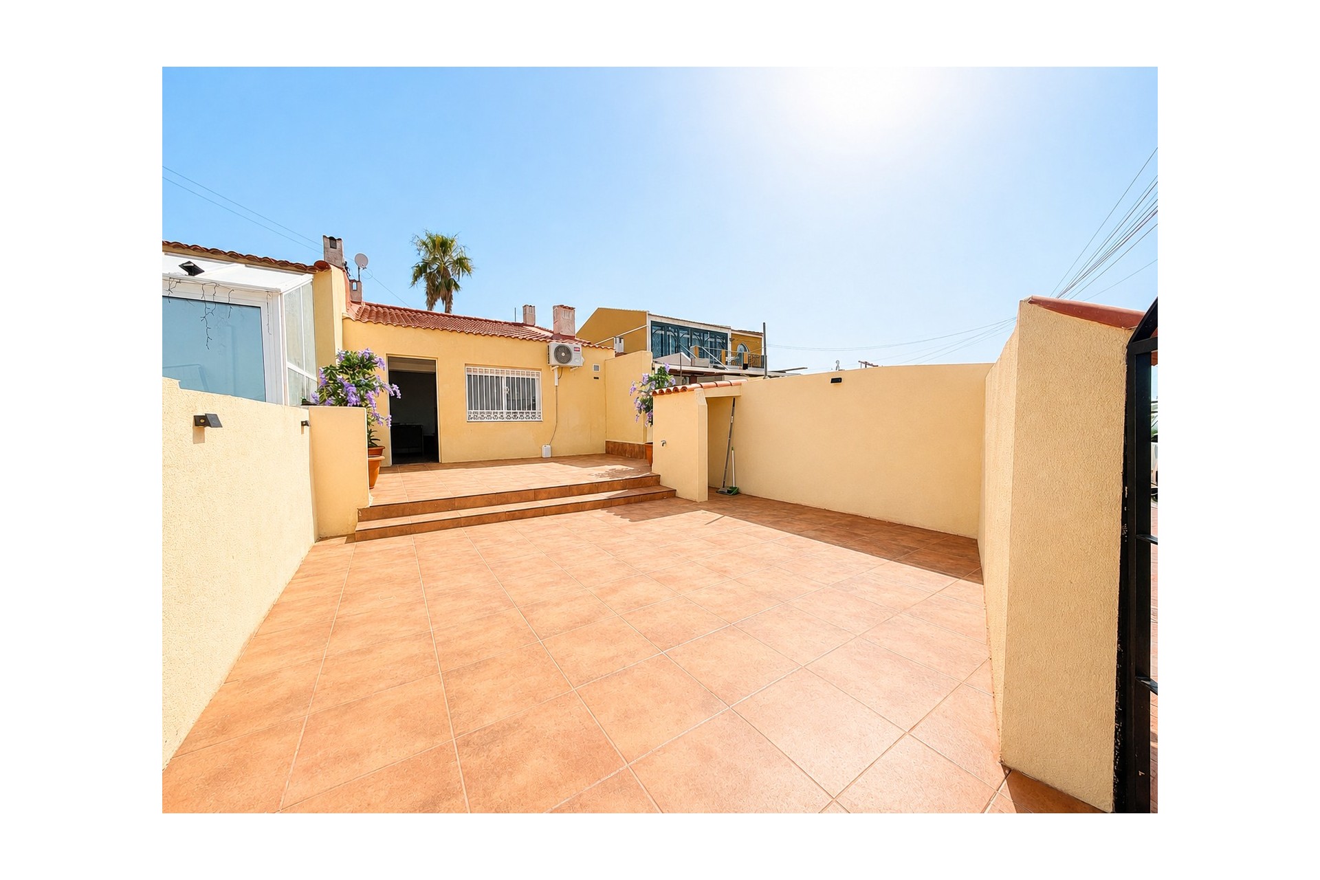 For sale - 2 Bedroom 1 Bathroom Ground Floor Bungalow in Torrevieja - La Siesta - El Salado - Torreta  - Alicante