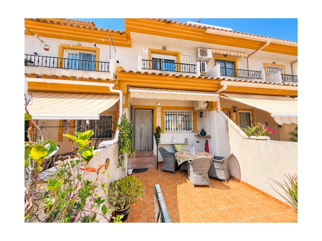 2 Bedroom 2 Bathroom Townhouse in Daya Nueva