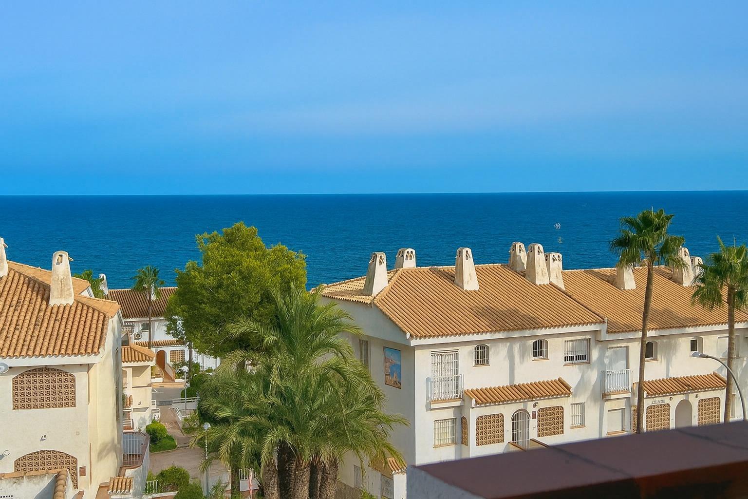 For sale - 3 Bedroom 2 Bathroom Terraced house in Dehesa de campoamor - Campoamor  - Alicante