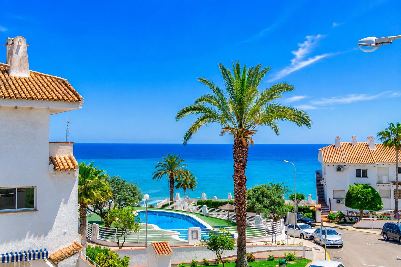 For sale - 3 Bedroom 2 Bathroom Terraced house in Dehesa de campoamor - Campoamor  - Alicante