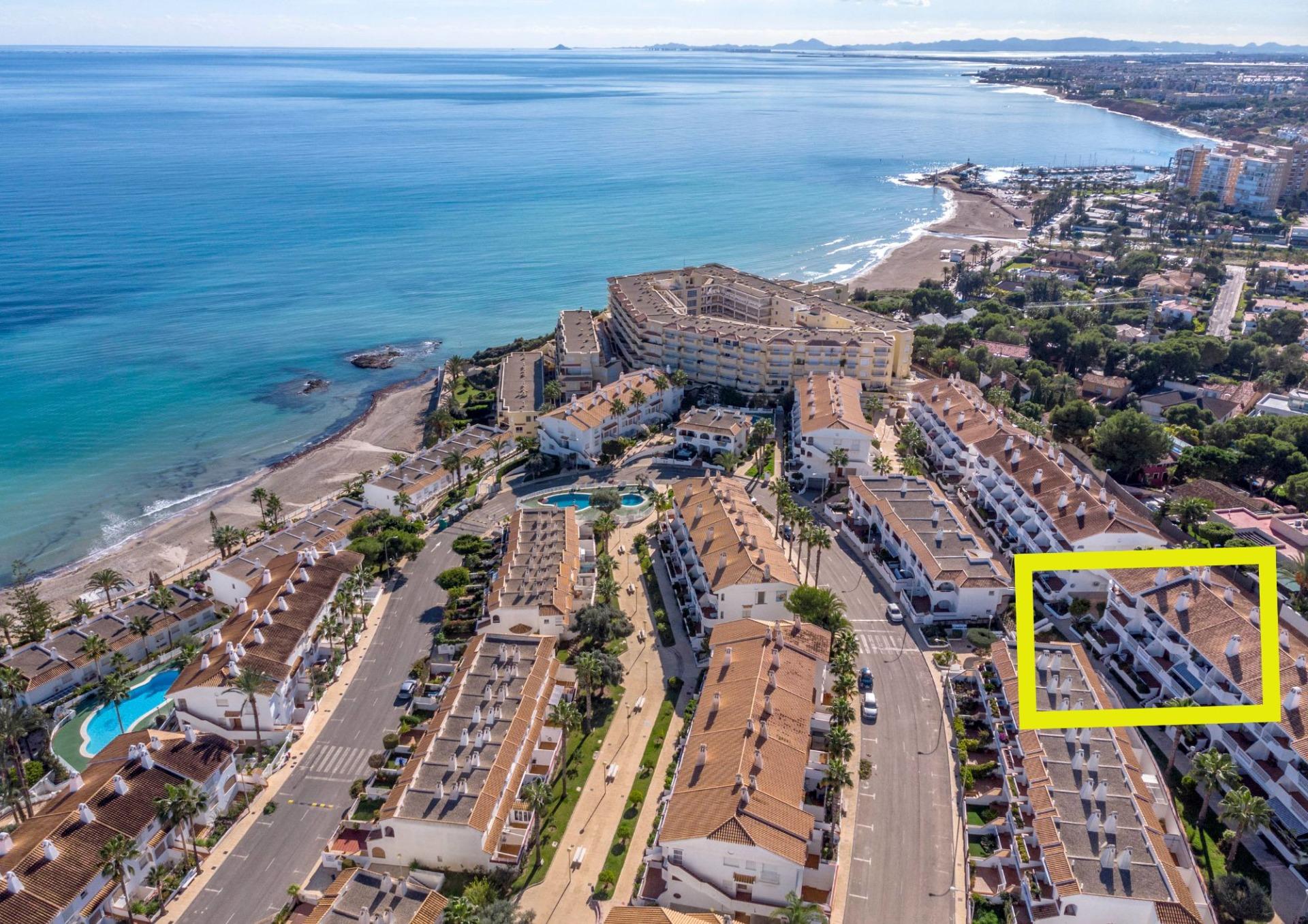 For sale - 3 Bedroom 2 Bathroom Terraced house in Dehesa de campoamor - Campoamor  - Alicante