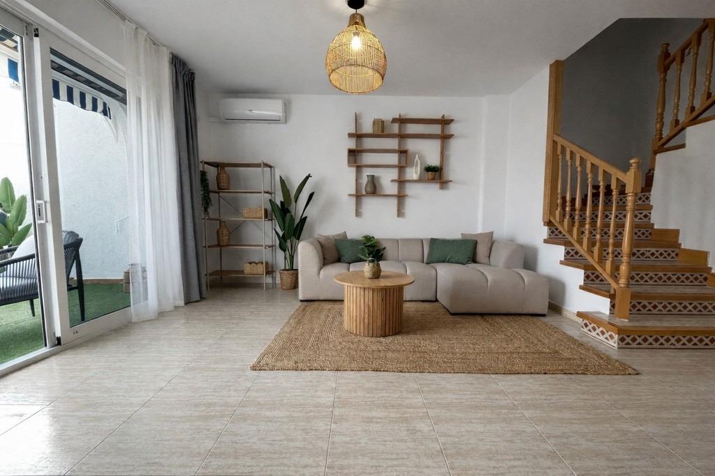 For sale - 3 Bedroom 2 Bathroom Terraced house in Dehesa de campoamor - Campoamor  - Alicante