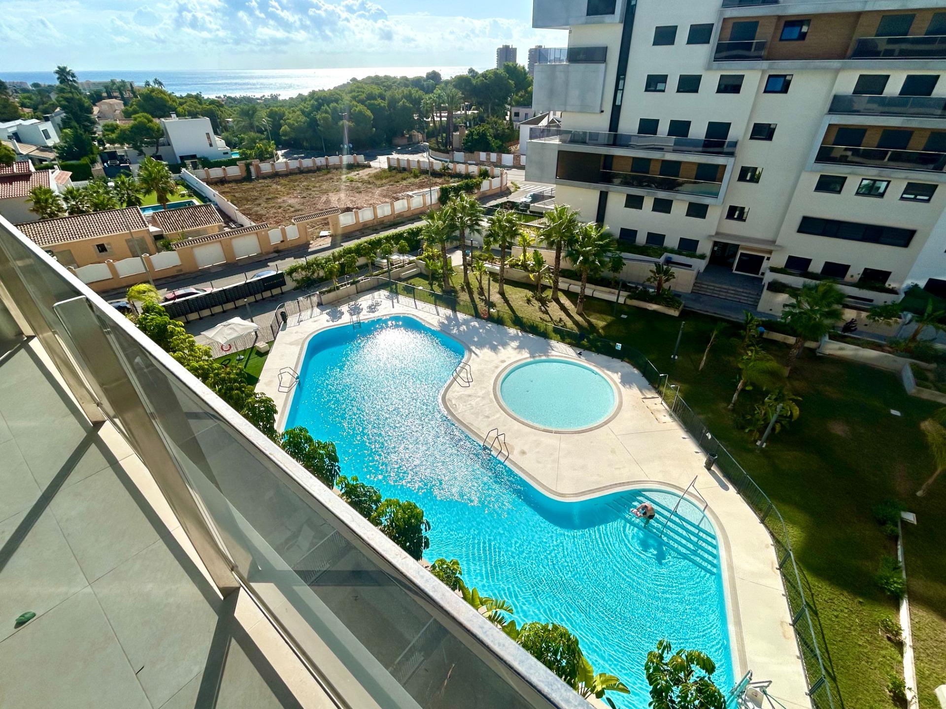 For sale - 2 Bedroom 2 Bathroom Apartment in Dehesa de campoamor - Campoamor  - Alicante