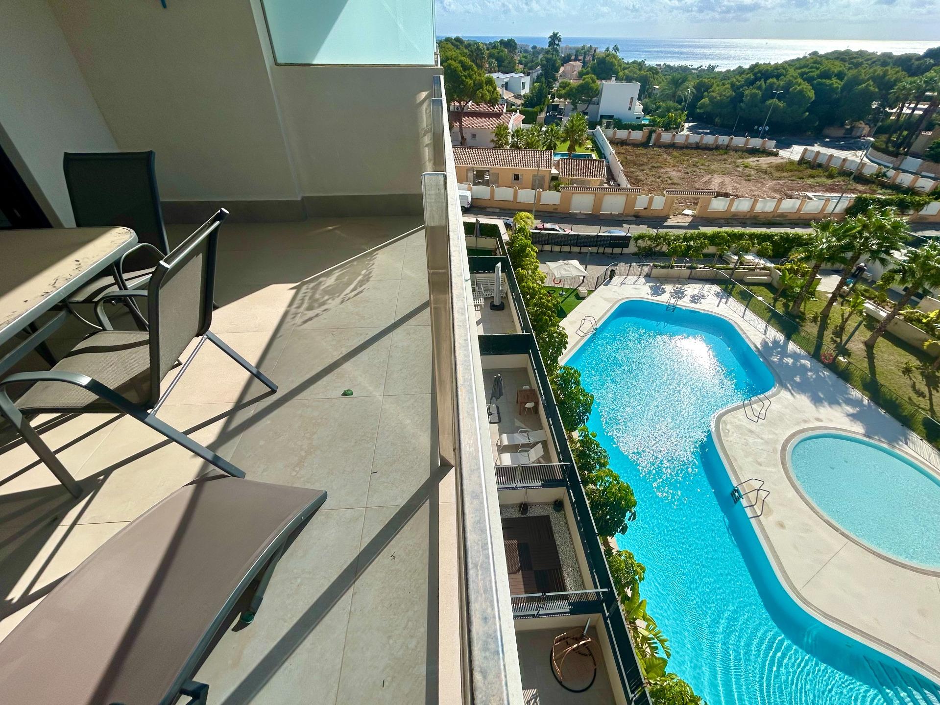 For sale - 2 Bedroom 2 Bathroom Apartment in Dehesa de campoamor - Campoamor  - Alicante