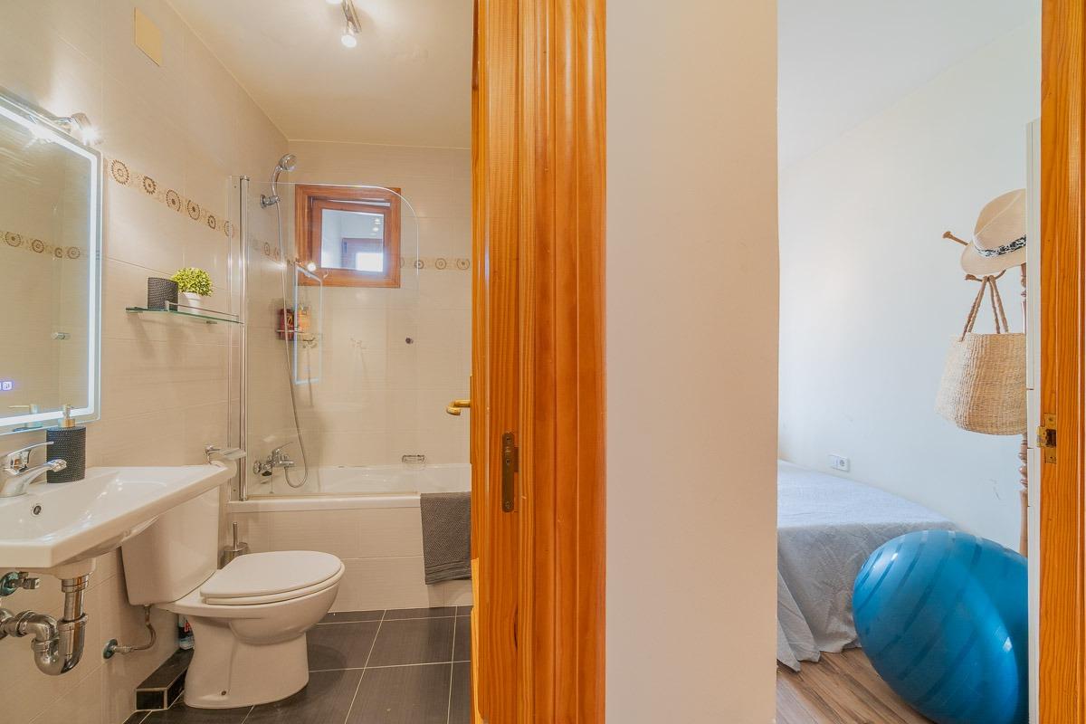 For sale - 3 Bedroom 2 Bathroom Flat in Torrevieja - Playa de los Naufragos  - Alicante