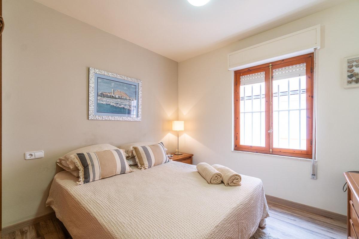 For sale - 3 Bedroom 2 Bathroom Flat in Torrevieja - Playa de los Naufragos  - Alicante