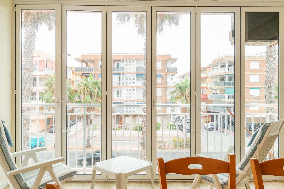 For sale - 3 Bedroom 2 Bathroom Flat in Torrevieja - Playa de los Naufragos  - Alicante