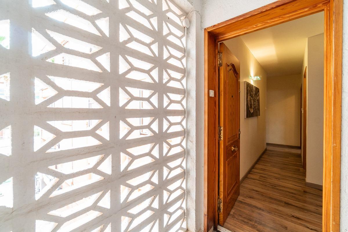 For sale - 3 Bedroom 2 Bathroom Flat in Torrevieja - Playa de los Naufragos  - Alicante