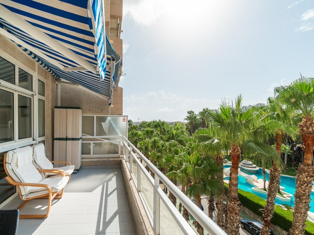 3 Bedroom 1 Bathroom Apartment in Orihuela Costa