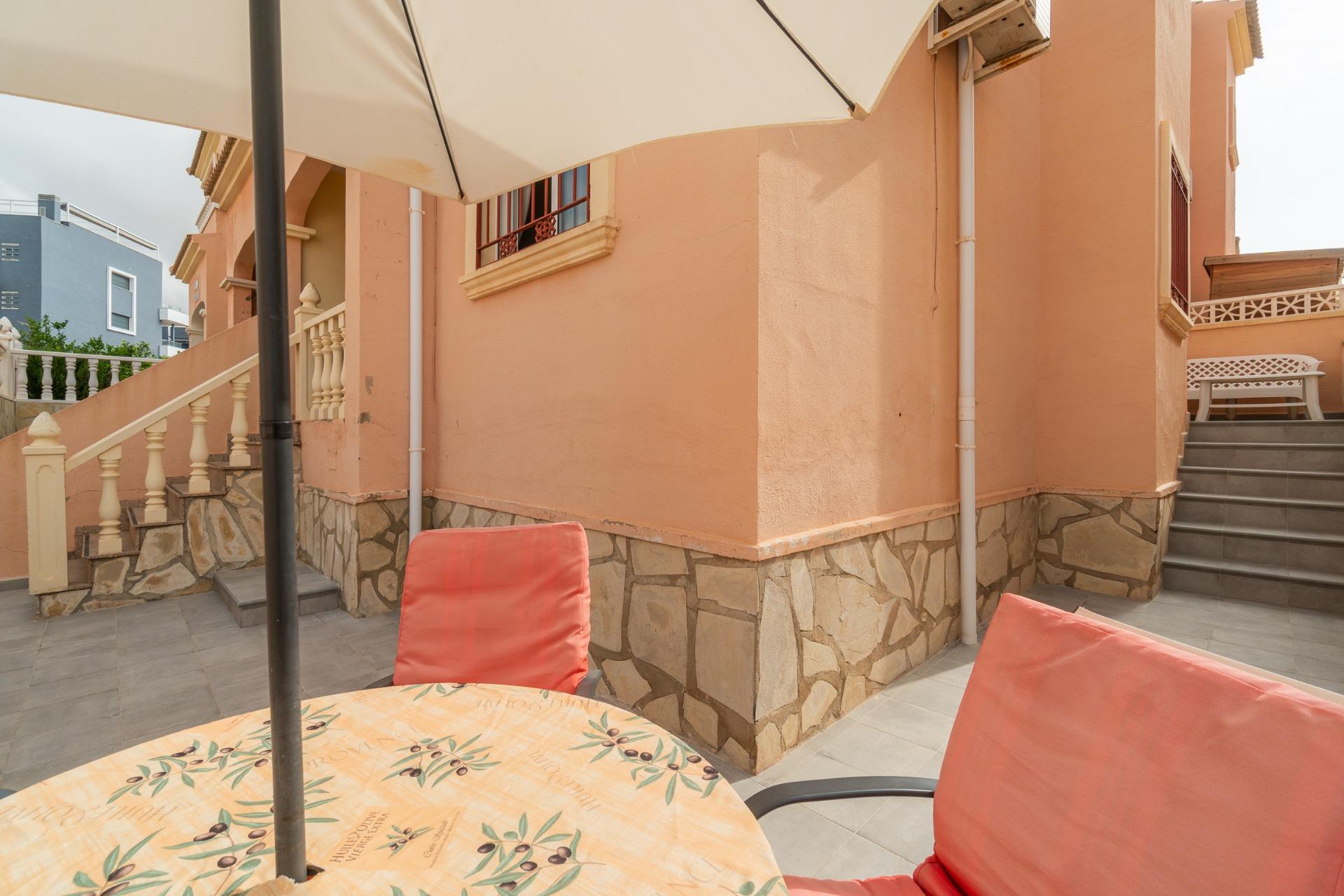 For sale - 3 Bedroom 2 Bathroom Terraced house in Orihuela Costa - Playa Flamenca  - Alicante