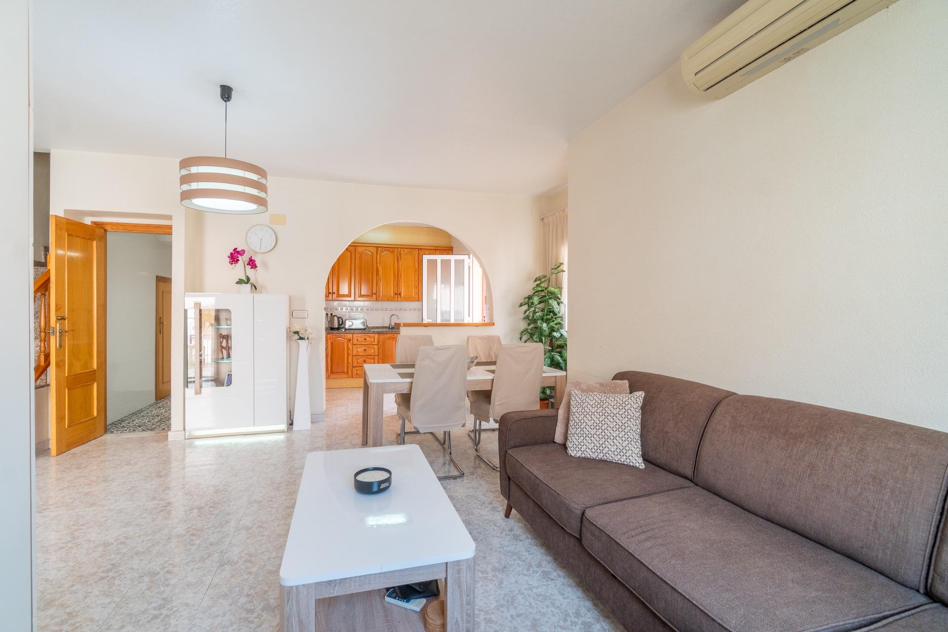 For sale - 3 Bedroom 2 Bathroom Terraced house in Orihuela Costa - Playa Flamenca  - Alicante