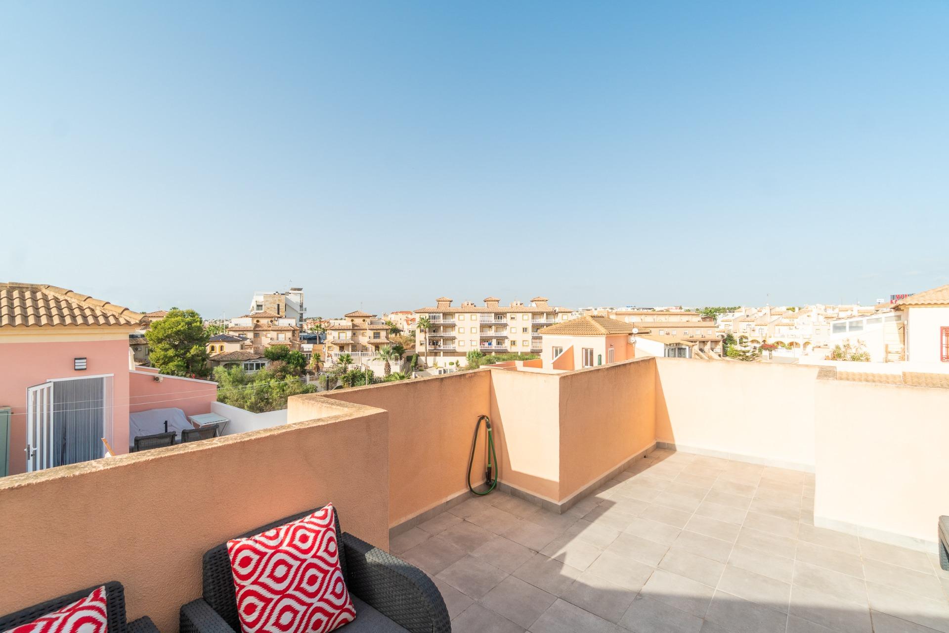 For sale - 3 Bedroom 2 Bathroom Terraced house in Orihuela Costa - Playa Flamenca  - Alicante