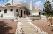 27-202-390-11-770/81003, 4 Bedroom 3 Bathroom Villa in Orihuela Costa