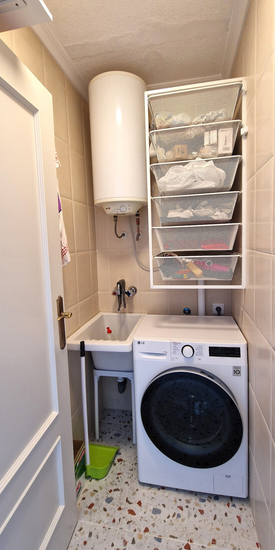 For sale - 2 Bedroom 1 Bathroom Apartment in Torrevieja - Costa Blanca  - Alicante