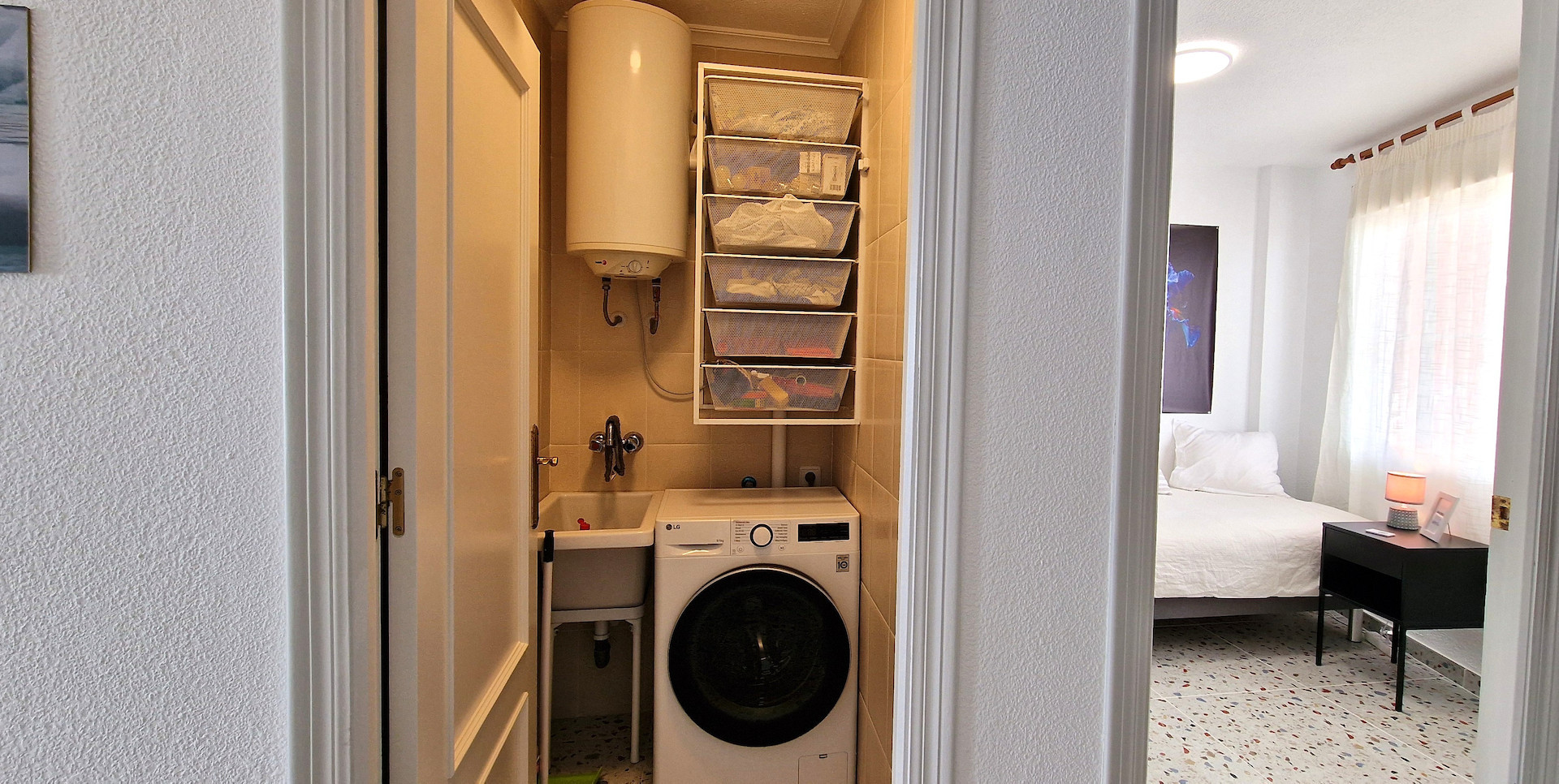 For sale - 2 Bedroom 1 Bathroom Apartment in Torrevieja - Costa Blanca  - Alicante