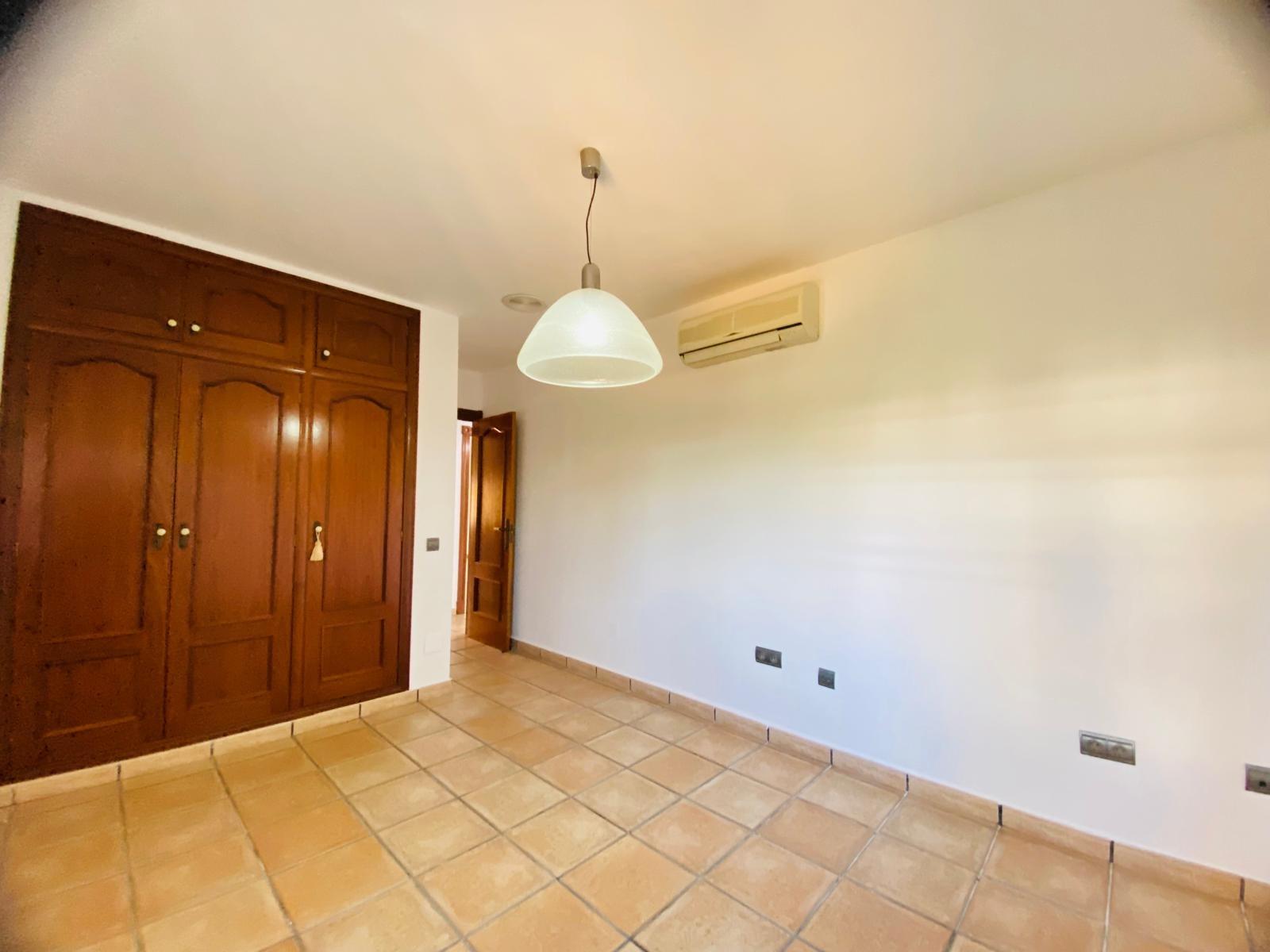 For sale - 2 Bedroom 2 Bathroom Villa in Orihuela Costa - La Florida  - Alicante