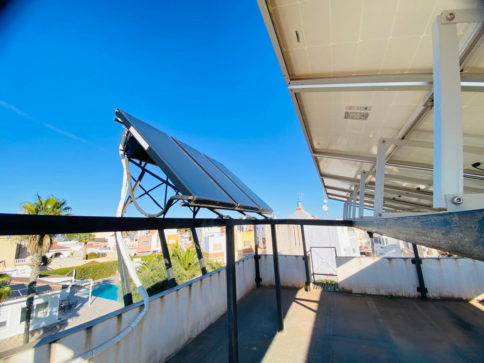 For sale - 2 Bedroom 2 Bathroom Villa in Orihuela Costa - La Florida  - Alicante