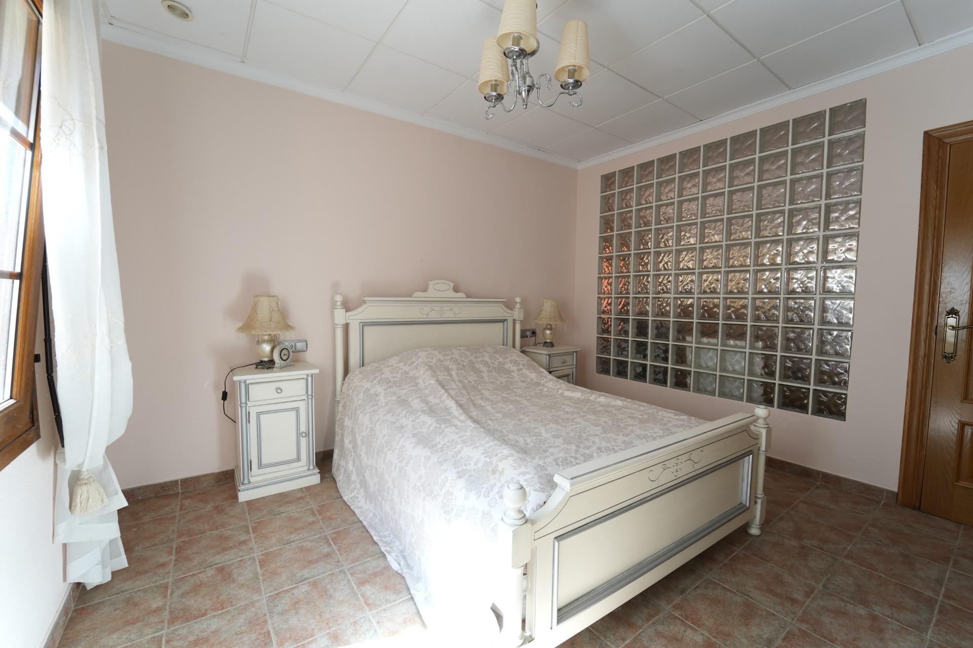 For sale - 8 Bedroom 6 Bathroom Villa in Orihuela Costa - Campoamor  - Alicante