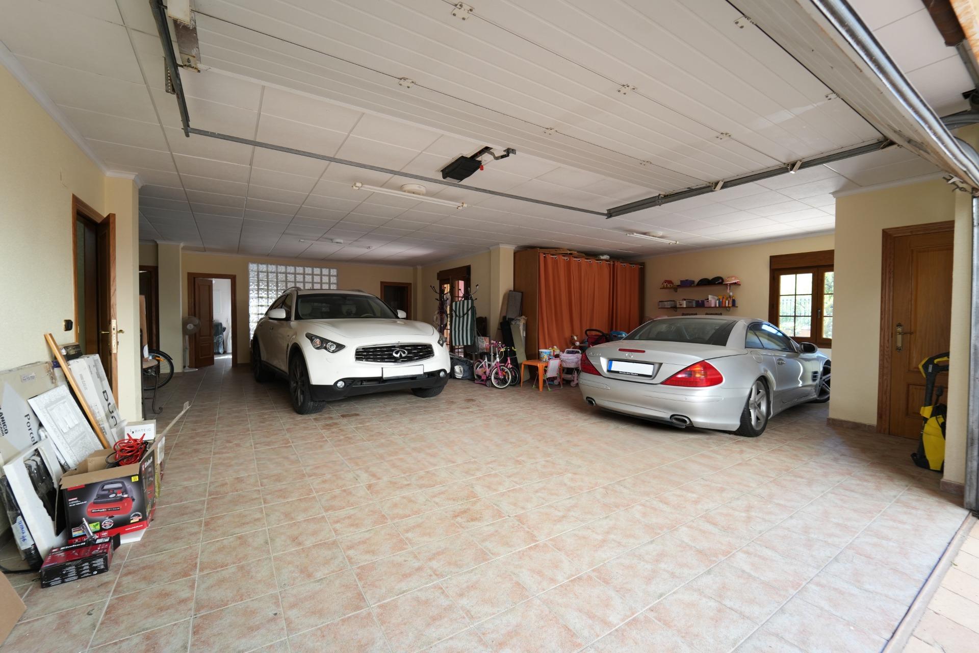 For sale - 8 Bedroom 6 Bathroom Villa in Orihuela Costa - Campoamor  - Alicante