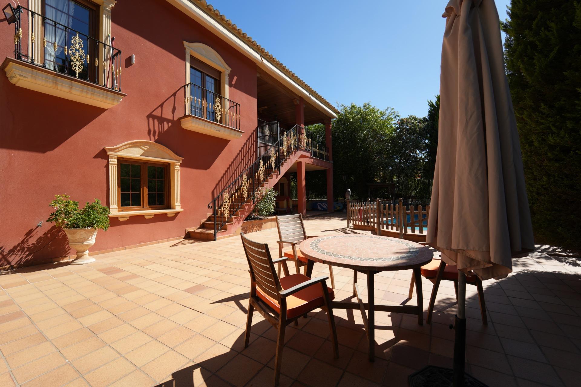 For sale - 8 Bedroom 6 Bathroom Villa in Orihuela Costa - Campoamor  - Alicante