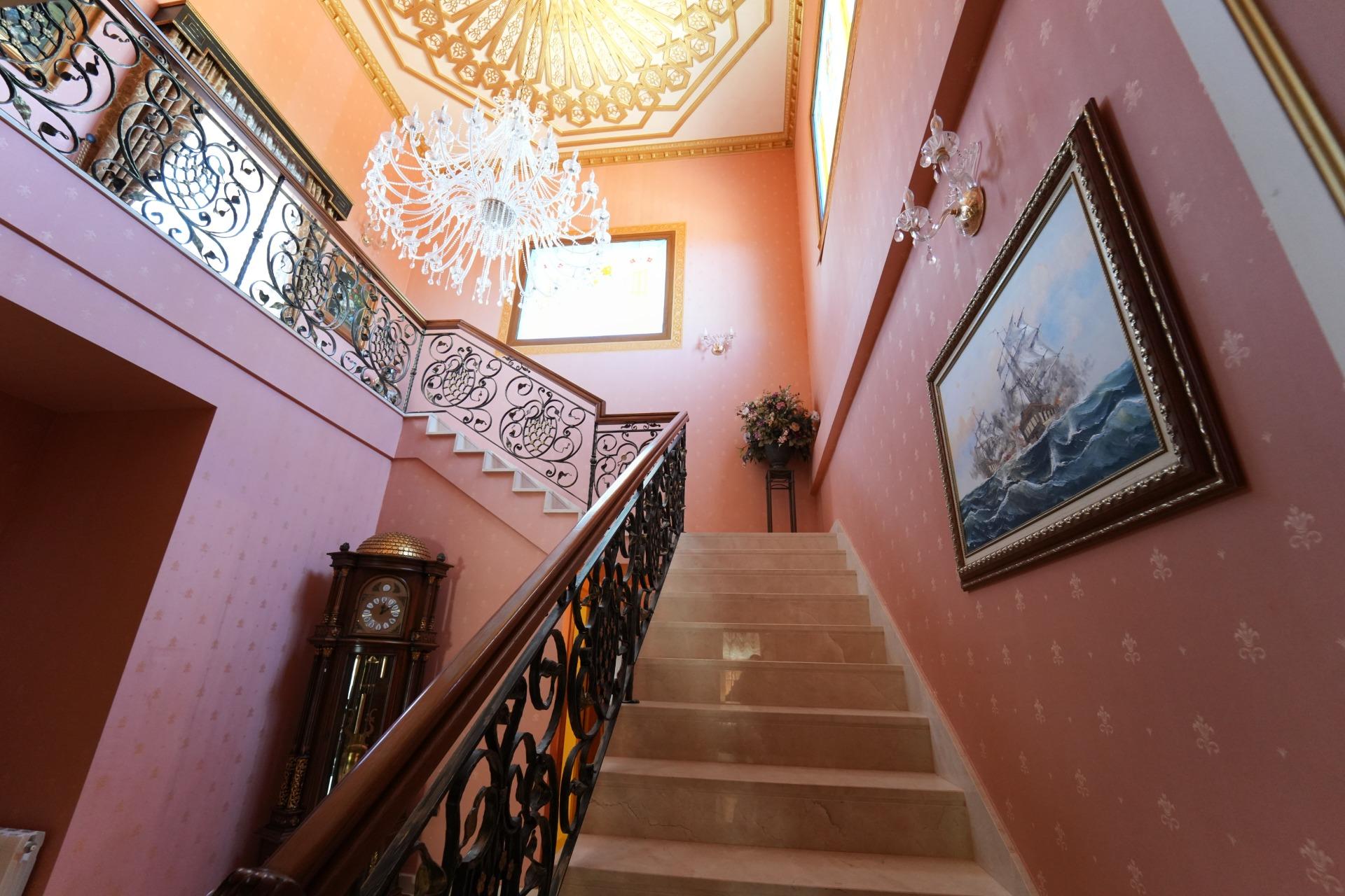 For sale - 8 Bedroom 6 Bathroom Villa in Orihuela Costa - Campoamor  - Alicante